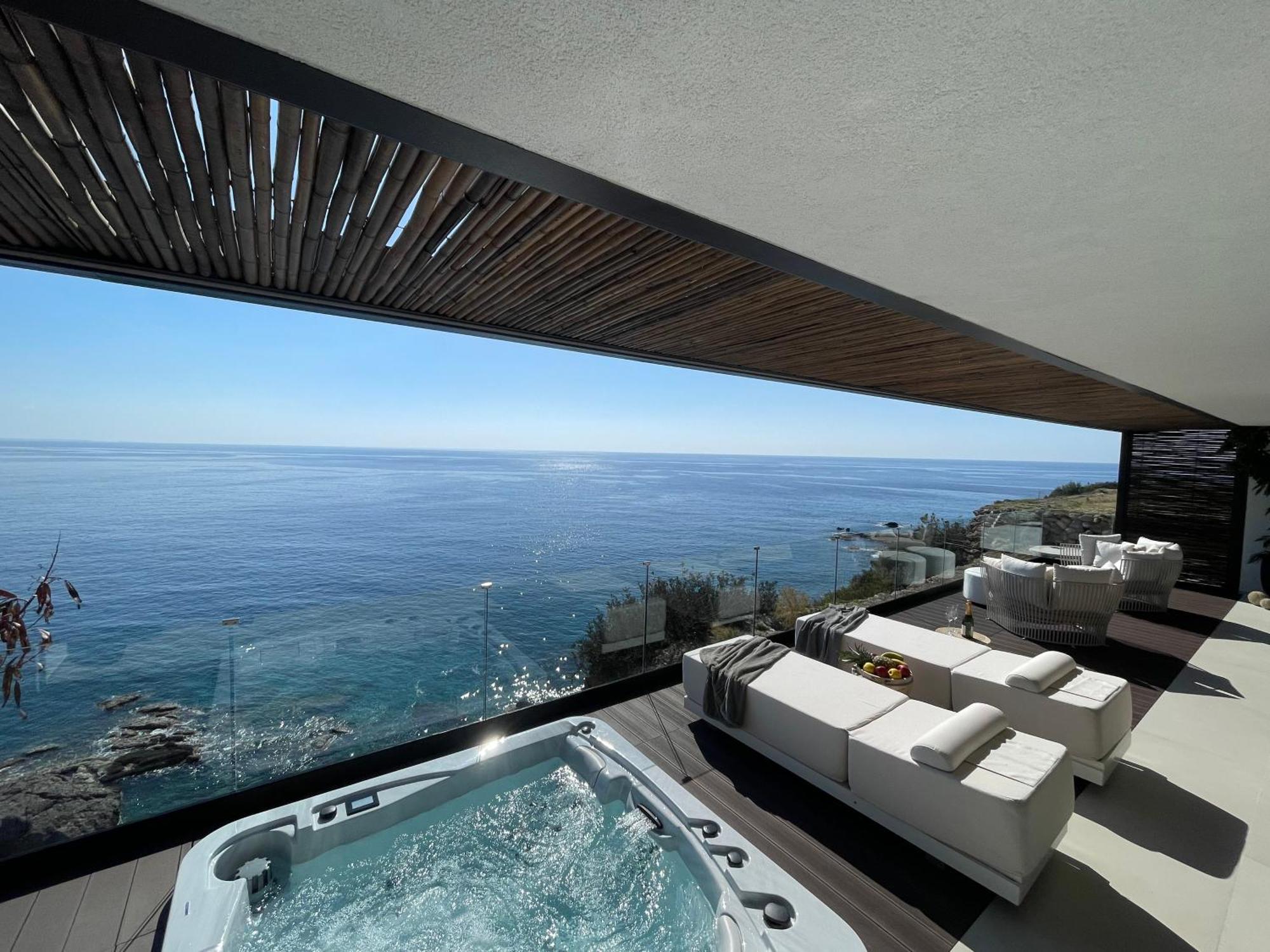 Mystique Luxury Suite Achlia Экстерьер фото